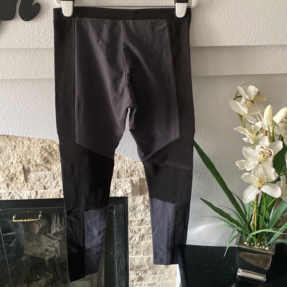 Victoria’s Secret riding leggings - Picture 6 of 8